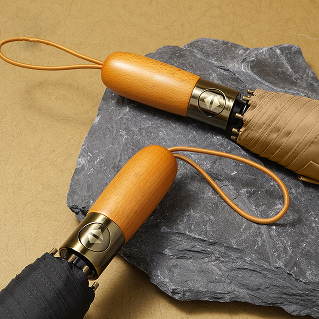 Elegant Classic Umbrella with Wooden Handle Automatic